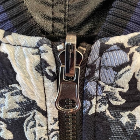 BlankNYC Reversible Bomber Jacket - Picture 3 of 10